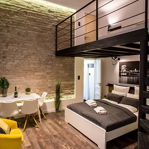 very-stylish-and-fresh-studio-home-in-the-center.inbudapesthotels.com/